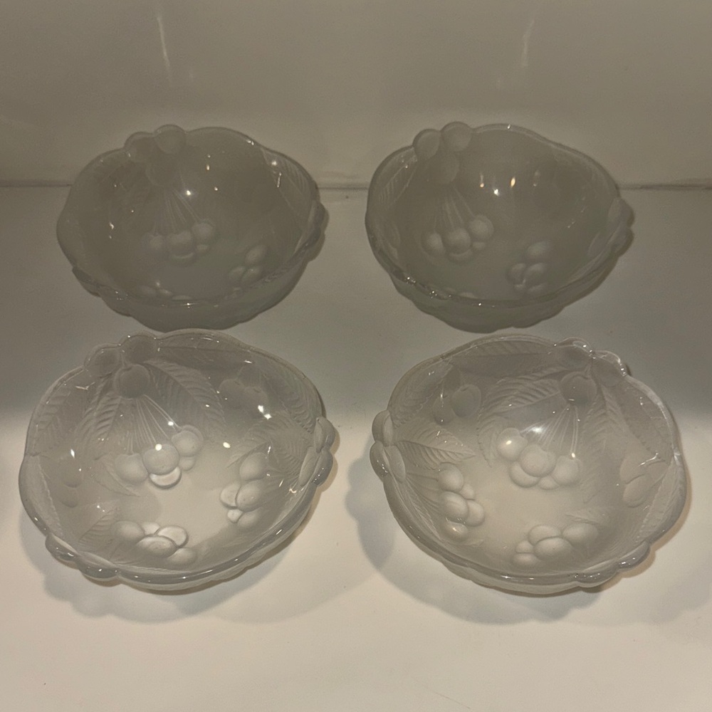 VINTAGE 80s/90s Mikasa "Bountiful Cherries" Frosted Crystal Soup Cereal Bowls 4